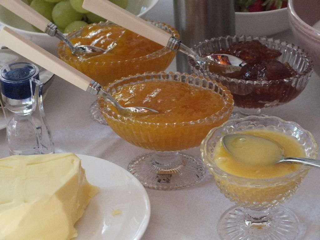 Bed&Breakfast Wagner im Alten Pfarrhaus Neuruppin Exterior foto