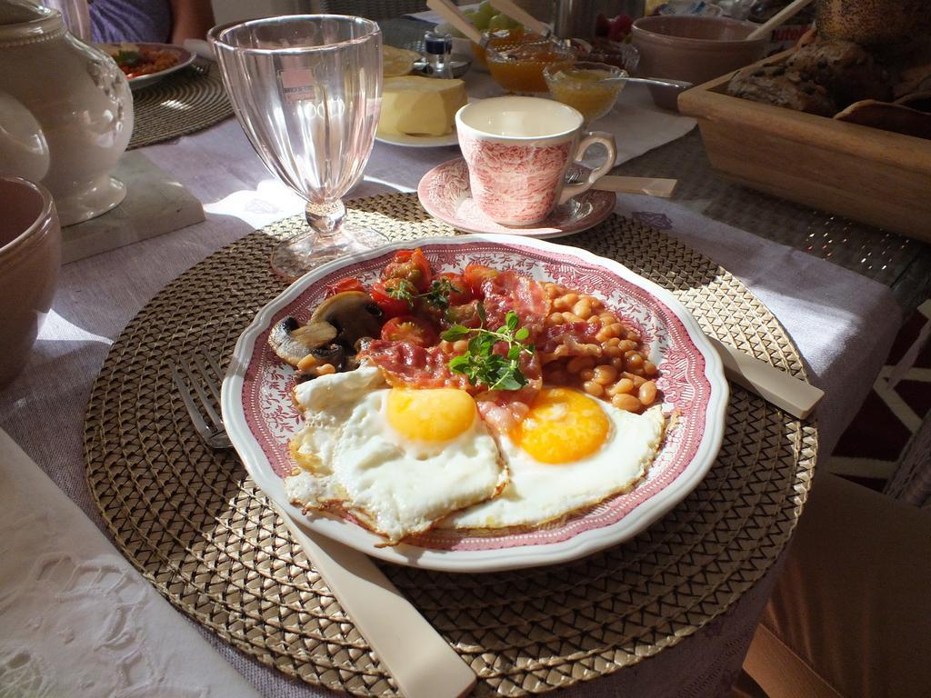 Bed&Breakfast Wagner im Alten Pfarrhaus Neuruppin Exterior foto