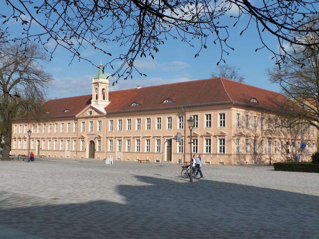 Bed&Breakfast Wagner im Alten Pfarrhaus Neuruppin Exterior foto